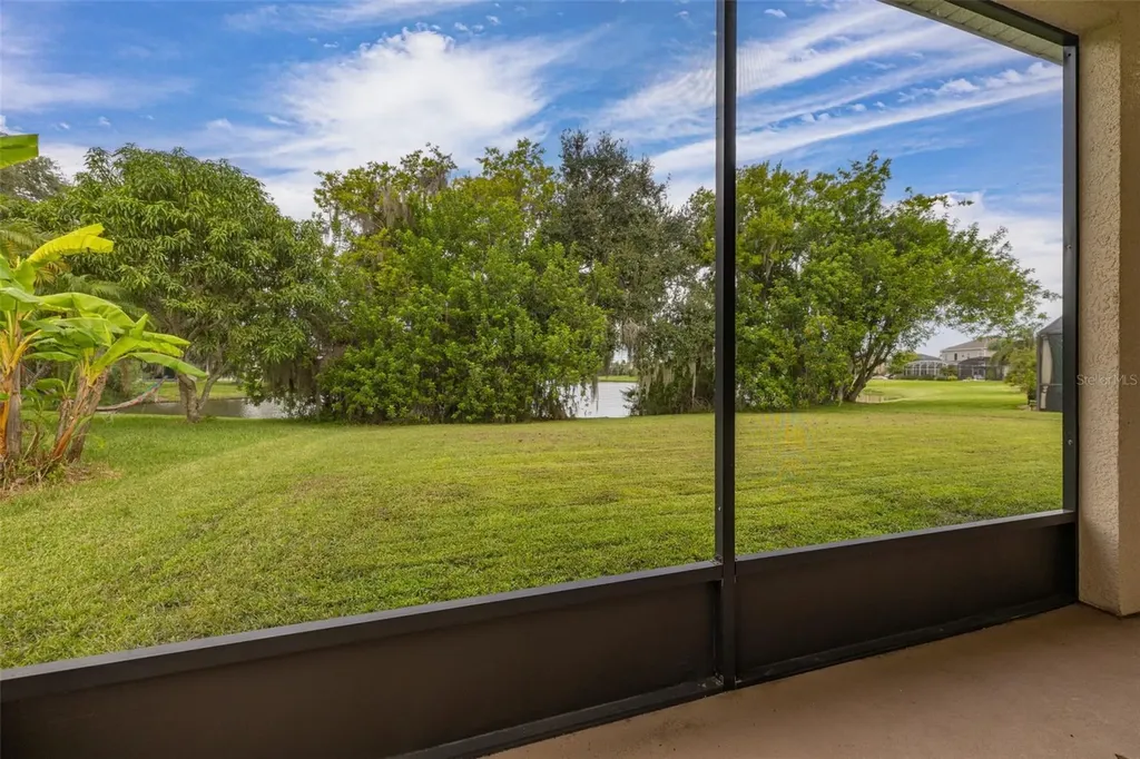 2172 The Oaks Boulevard Kissimmee FL 34746