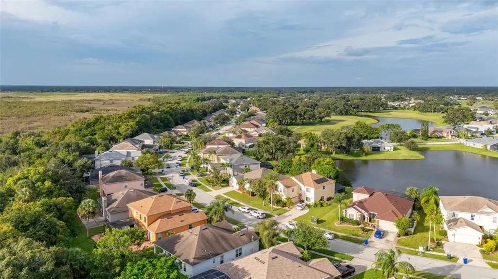 2172 The Oaks Boulevard Kissimmee FL 34746