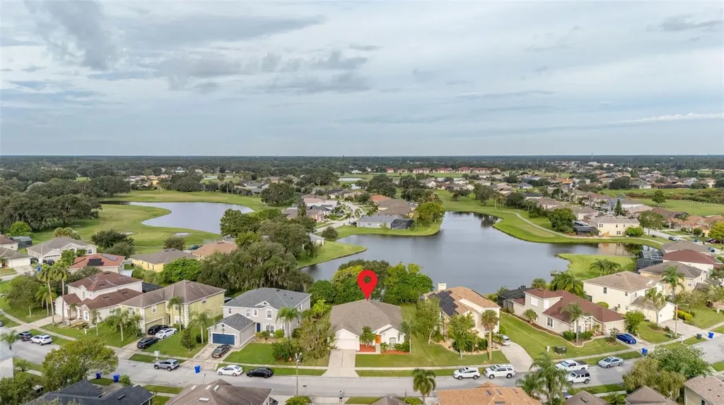 2172 The Oaks Boulevard Kissimmee FL 34746