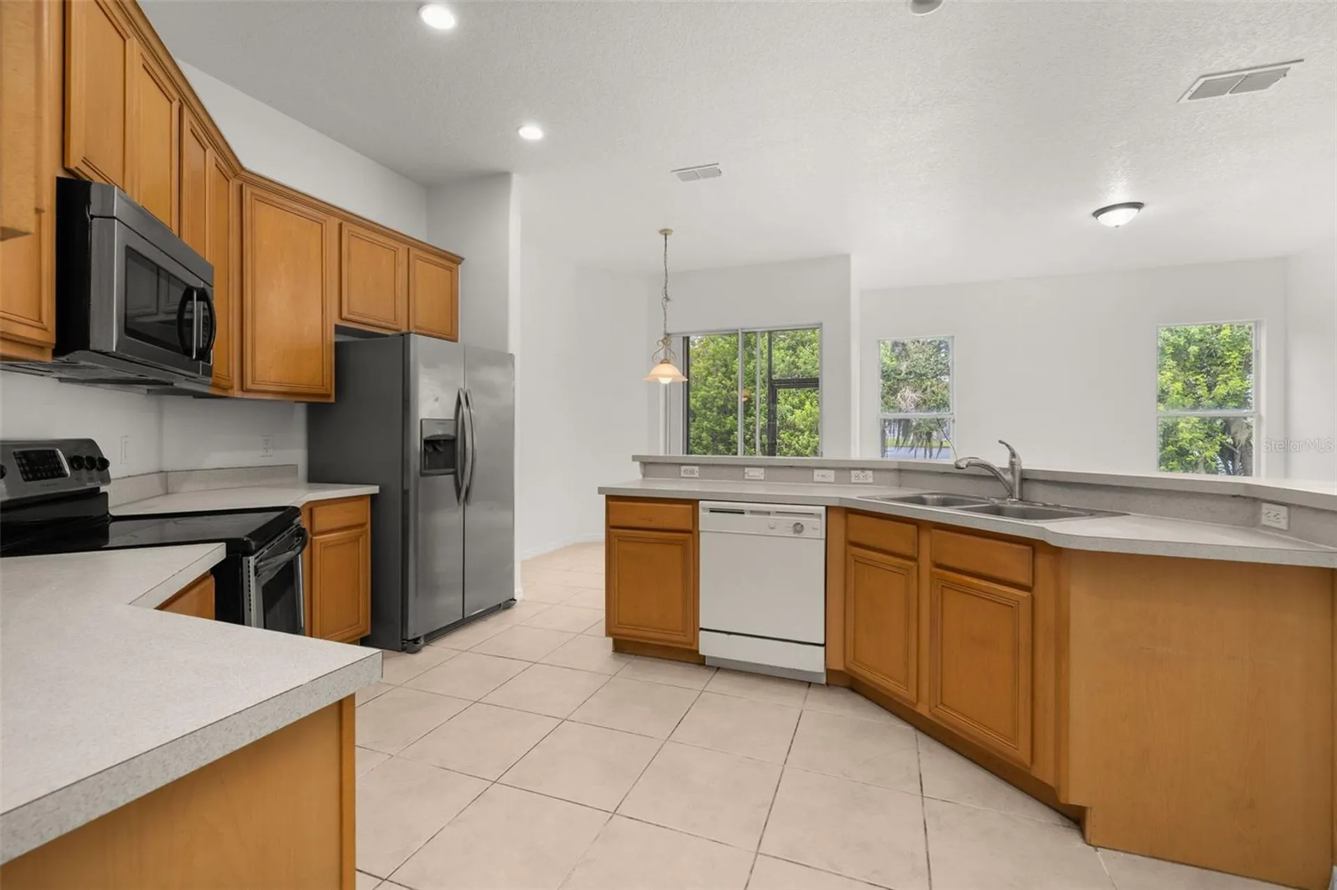 2172 The Oaks Boulevard Kissimmee FL 34746