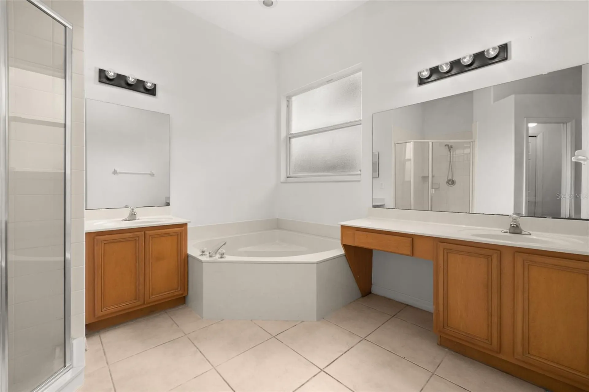 2172 The Oaks Boulevard Kissimmee FL 34746