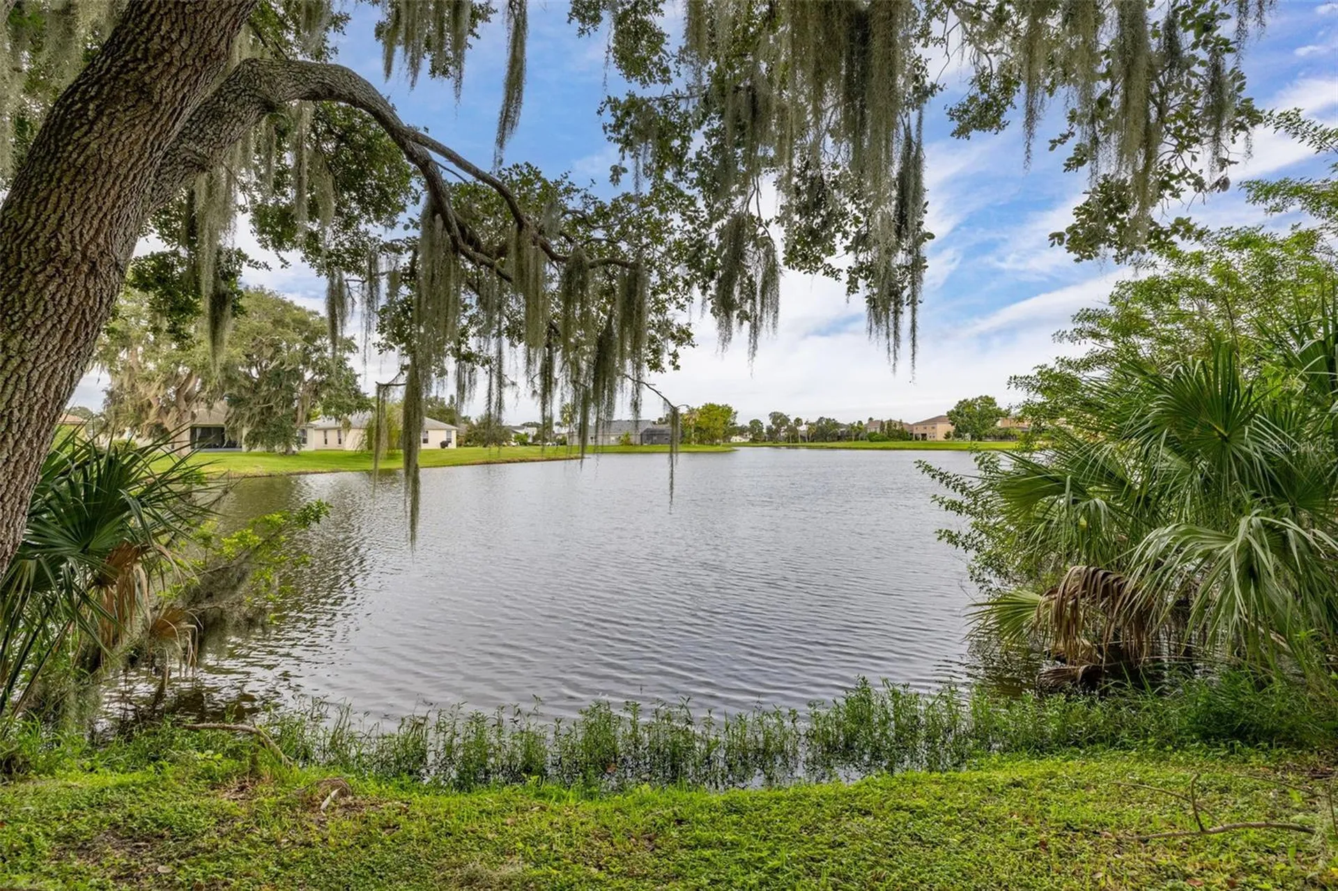2172 The Oaks Boulevard Kissimmee FL 34746