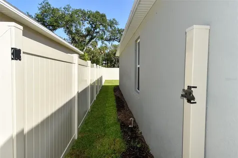 2013 Red Rock Road New Smyrna Beach FL 32168