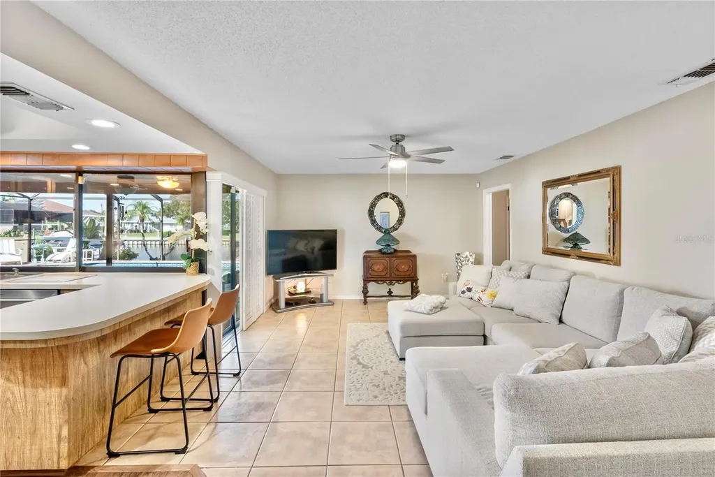 727 Flamingo Drive Apollo Beach FL 33572