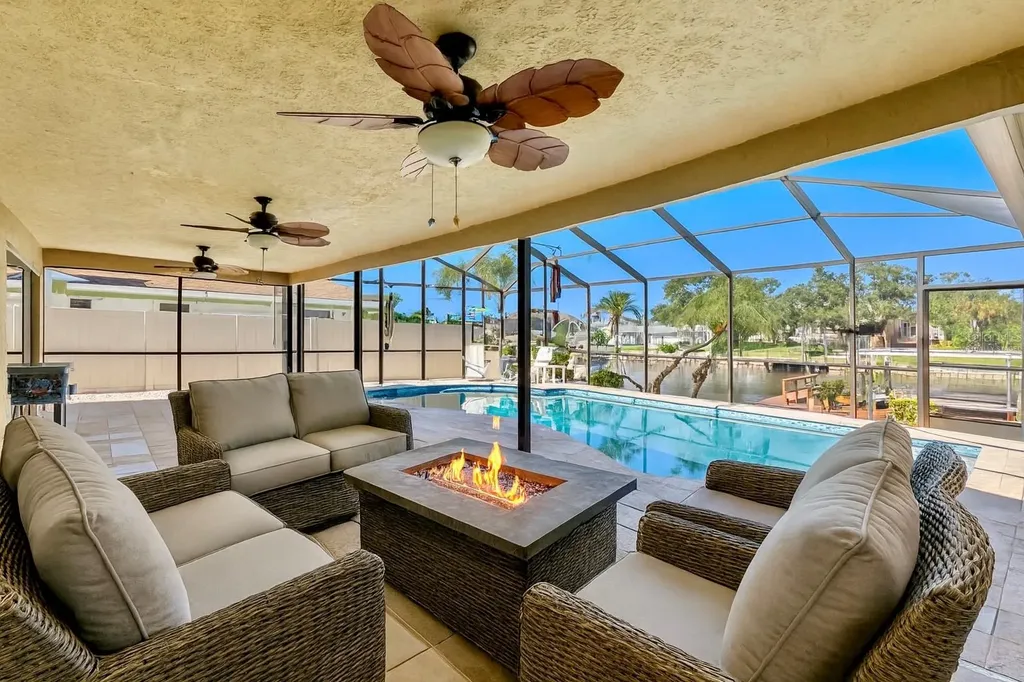 727 Flamingo Drive Apollo Beach FL 33572