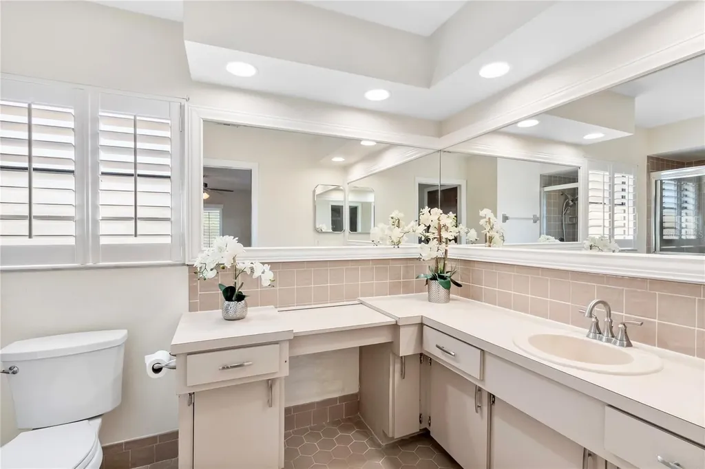 727 Flamingo Drive Apollo Beach FL 33572