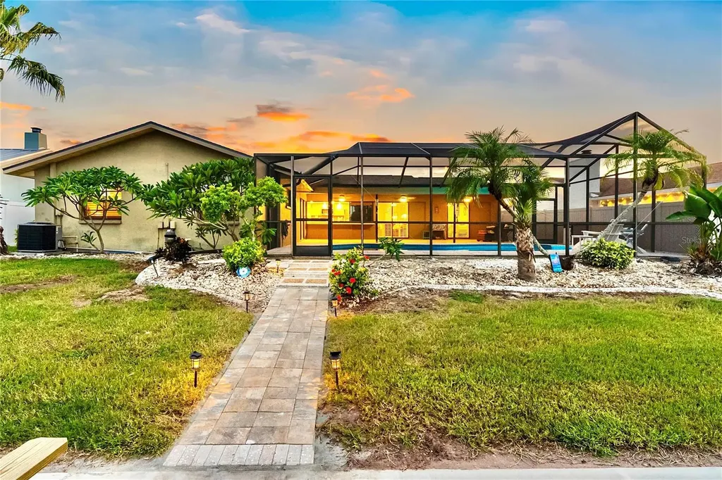 727 Flamingo Drive Apollo Beach FL 33572