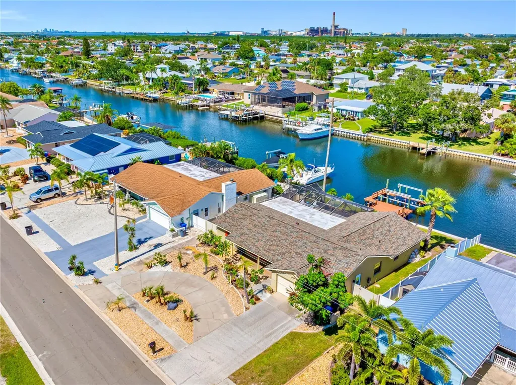 727 Flamingo Drive Apollo Beach FL 33572