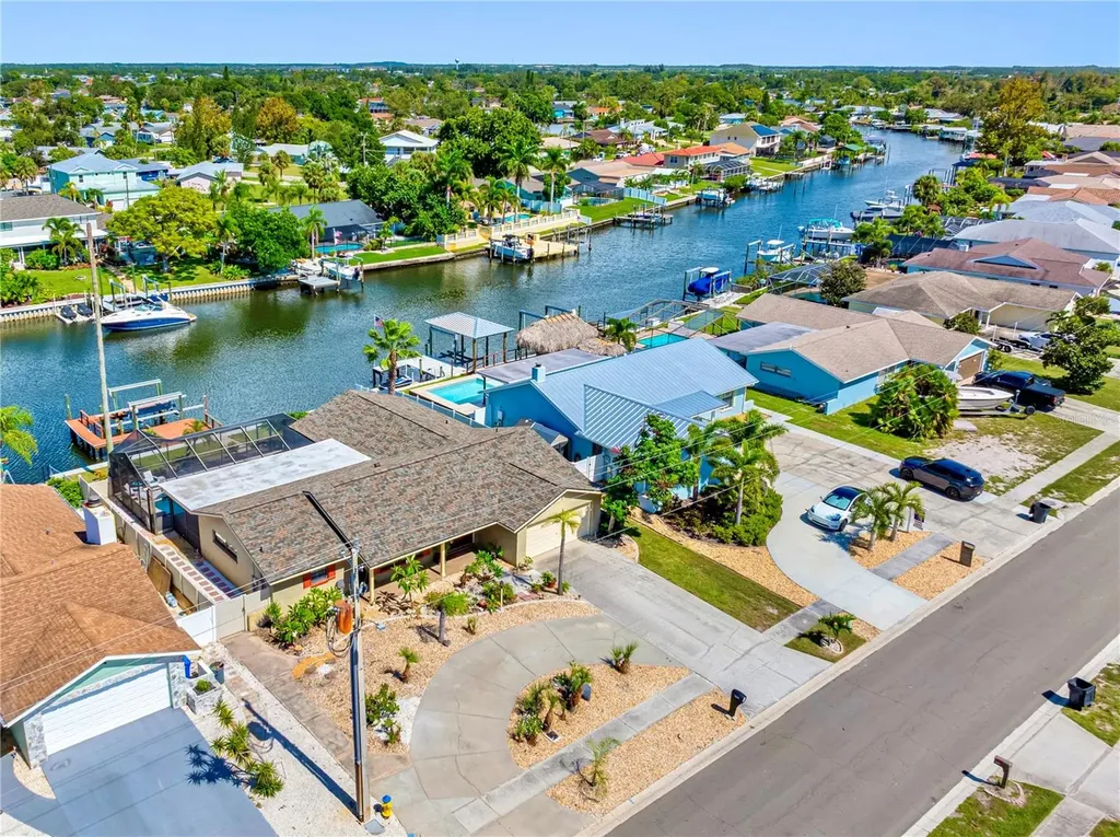 727 Flamingo Drive Apollo Beach FL 33572