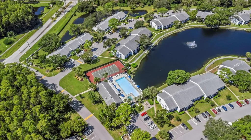 1344 Pine Ridge Circle E Tarpon Springs FL 34688