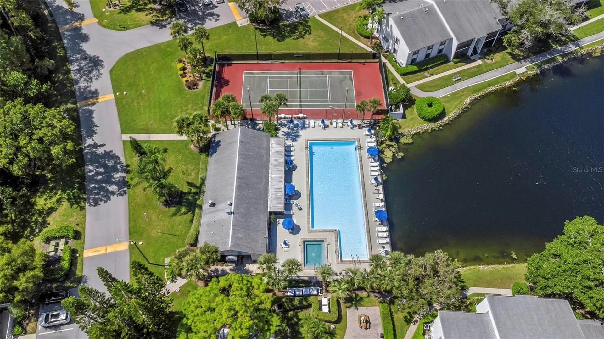 1344 Pine Ridge Circle E Tarpon Springs FL 34688