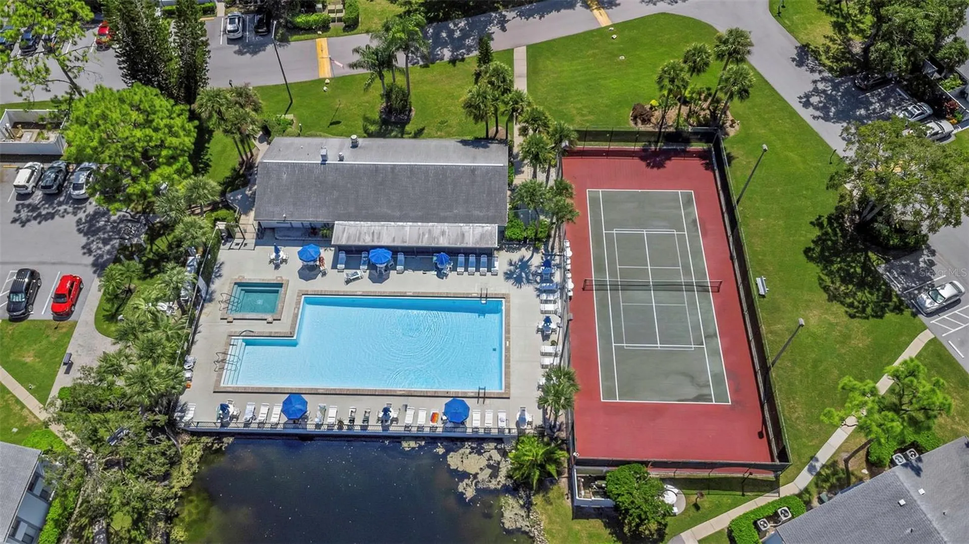 1344 Pine Ridge Circle E Tarpon Springs FL 34688