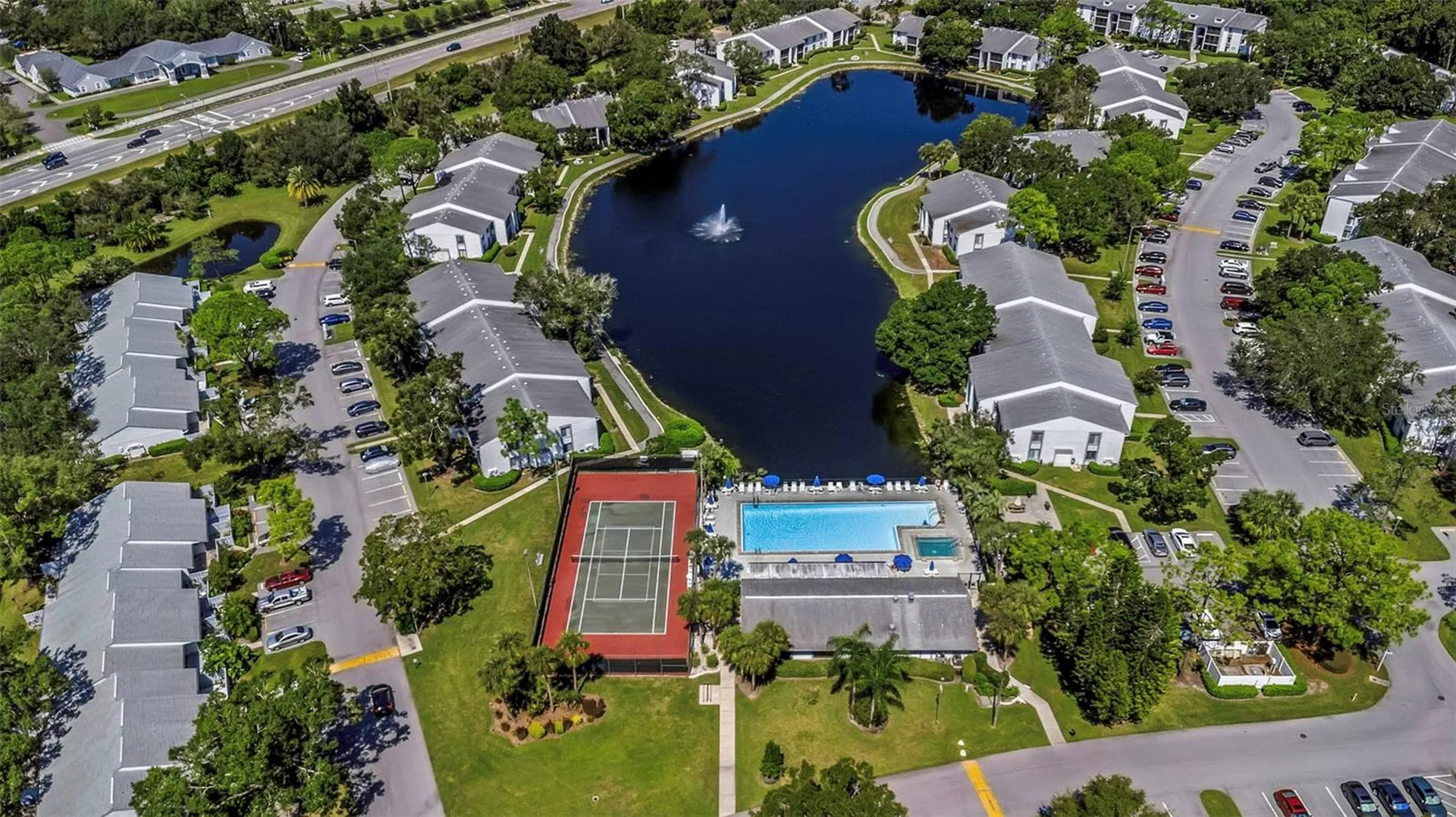 1344 Pine Ridge Circle E Tarpon Springs FL 34688