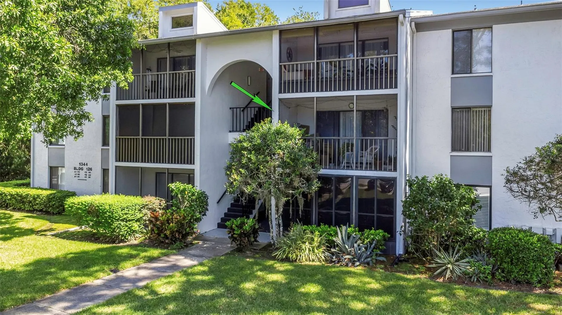 1344 Pine Ridge Circle E Tarpon Springs FL 34688