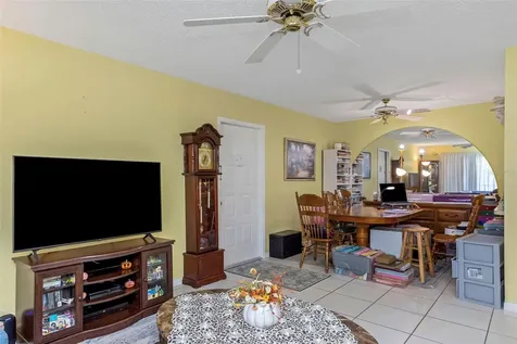 1344 Pine Ridge Circle E Tarpon Springs FL 34688