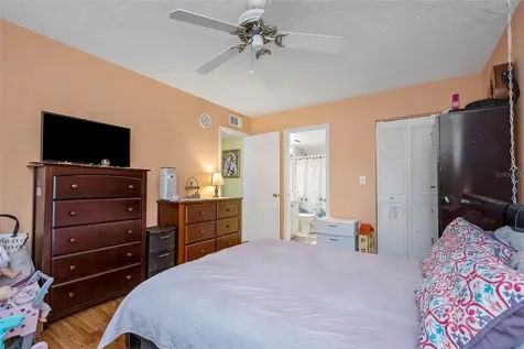 1344 Pine Ridge Circle E Tarpon Springs FL 34688