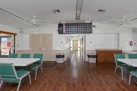 1344 Pine Ridge Circle E Tarpon Springs FL 34688