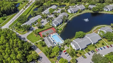 1344 Pine Ridge Circle E Tarpon Springs FL 34688
