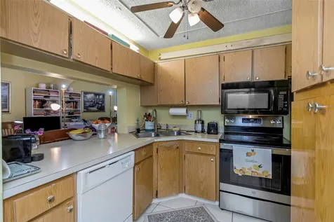 1344 Pine Ridge Circle E Tarpon Springs FL 34688
