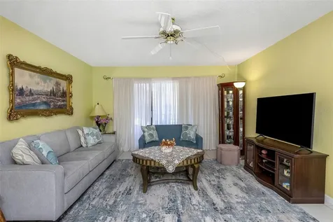 1344 Pine Ridge Circle E Tarpon Springs FL 34688