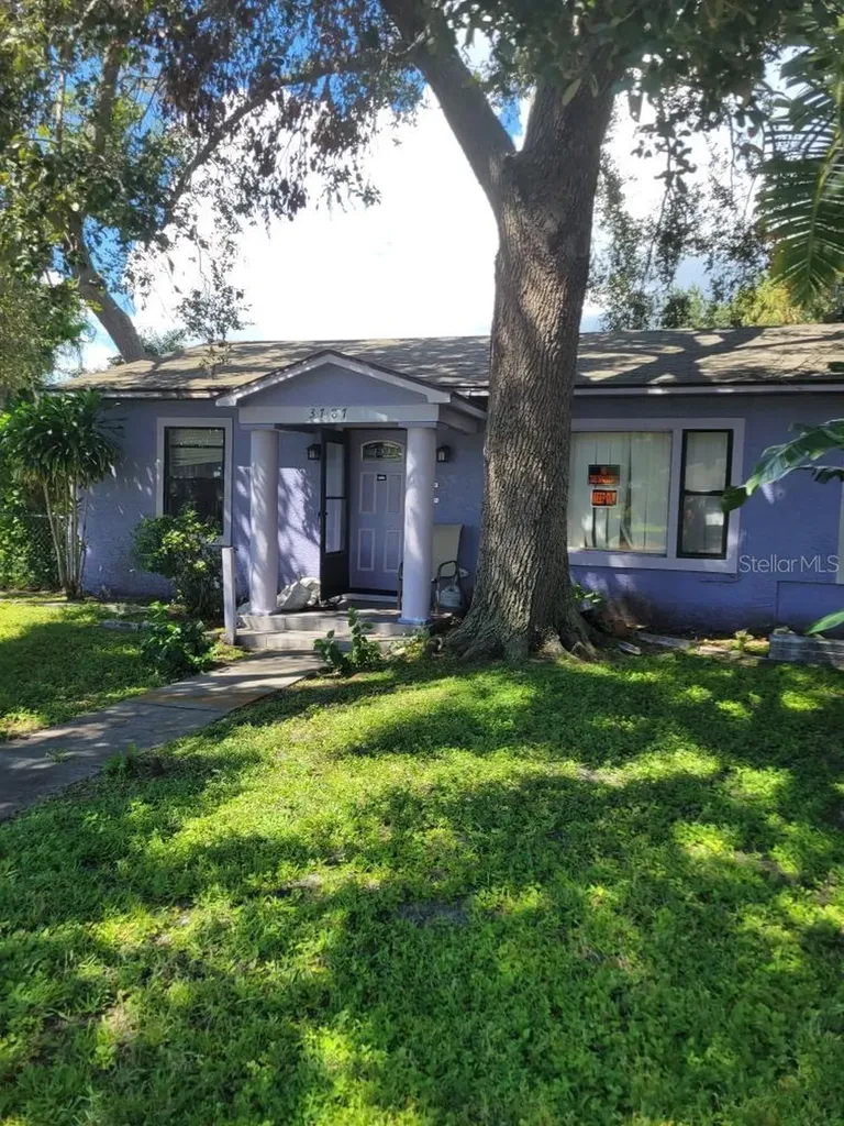 3787 27th Avenue S St Petersburg FL 33711