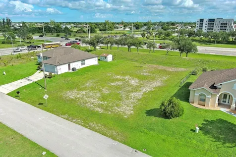 1412 Pine Avenue Lehigh Acres FL 33972
