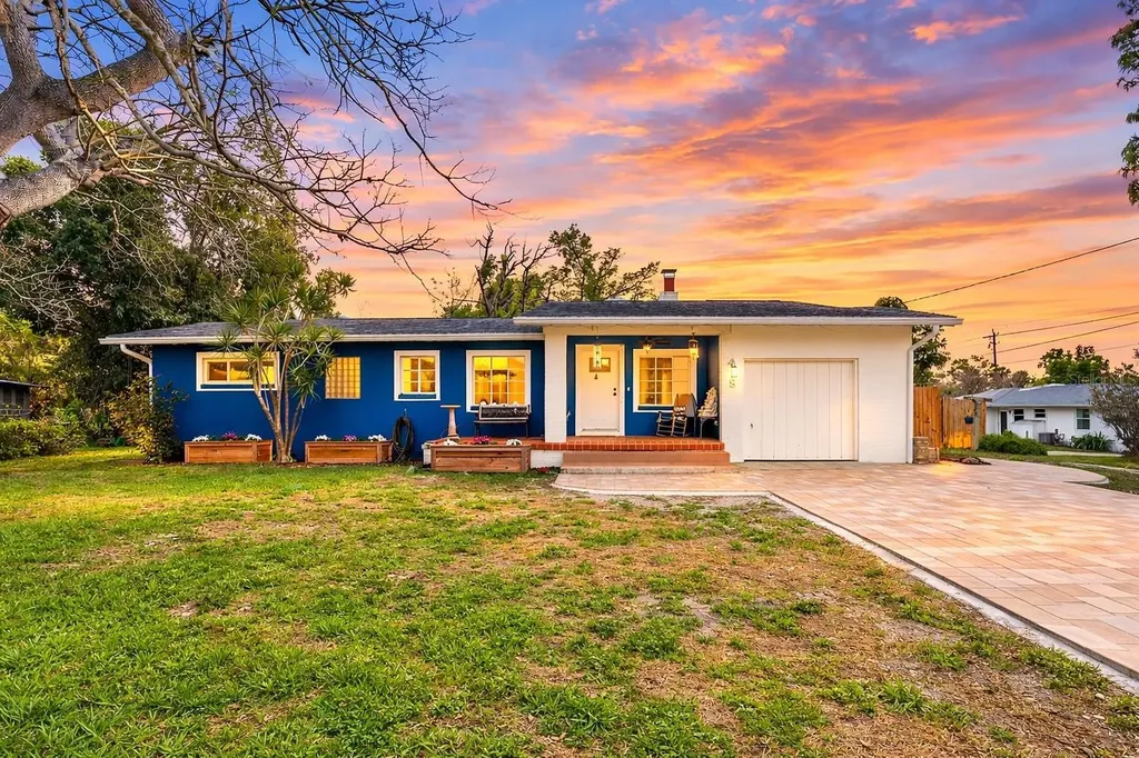 418 Edwards Drive Sarasota FL 34243
