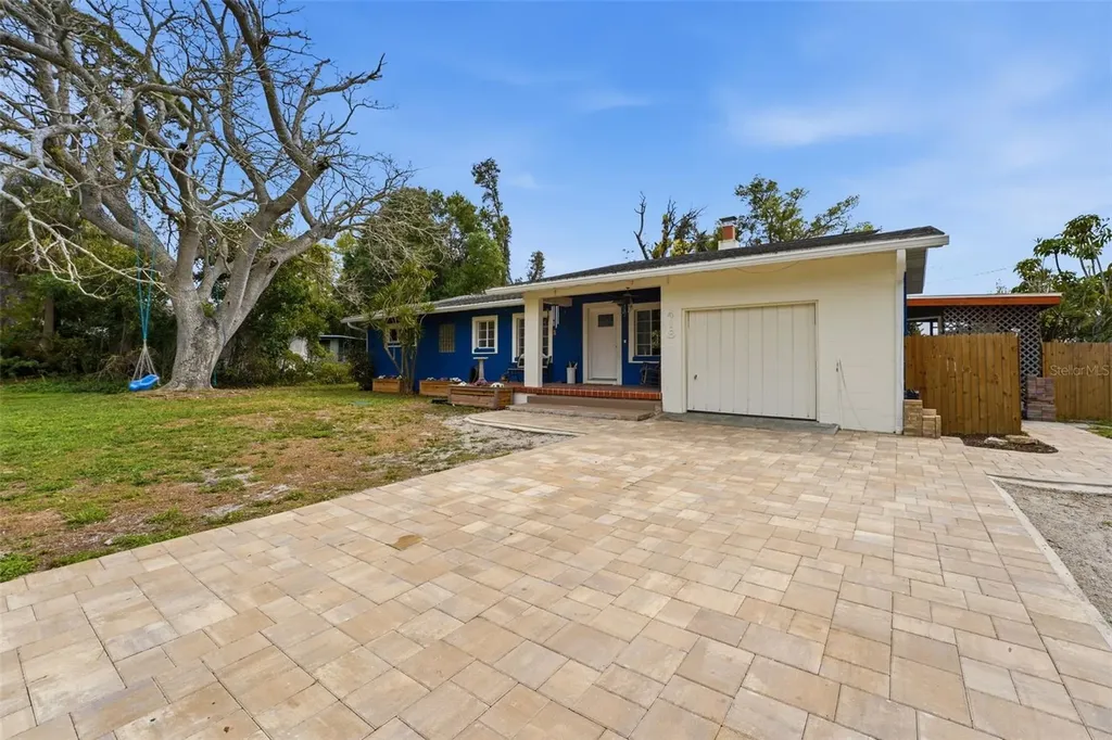 418 Edwards Drive Sarasota FL 34243