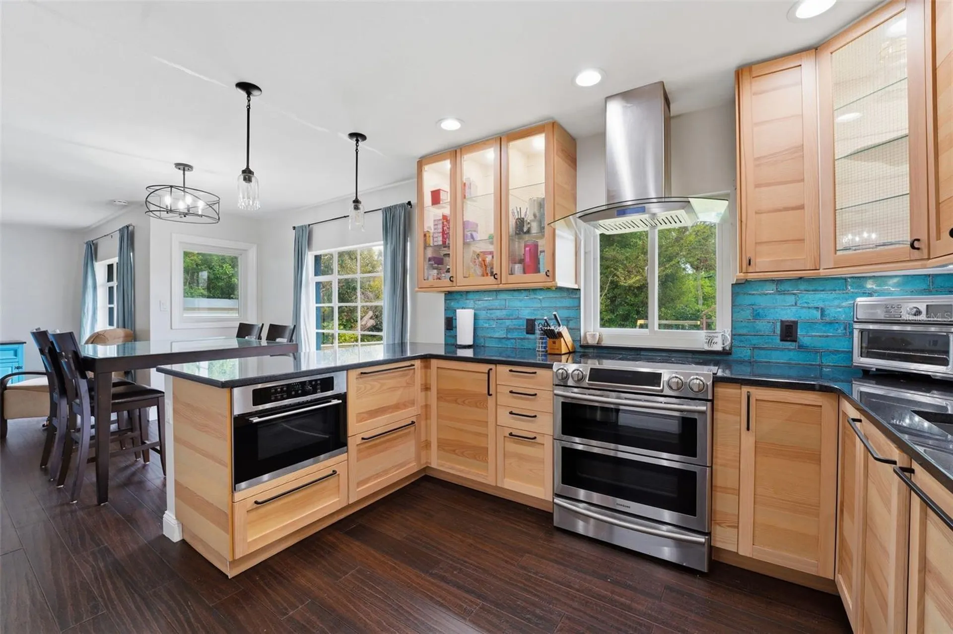 418 Edwards Drive Sarasota FL 34243