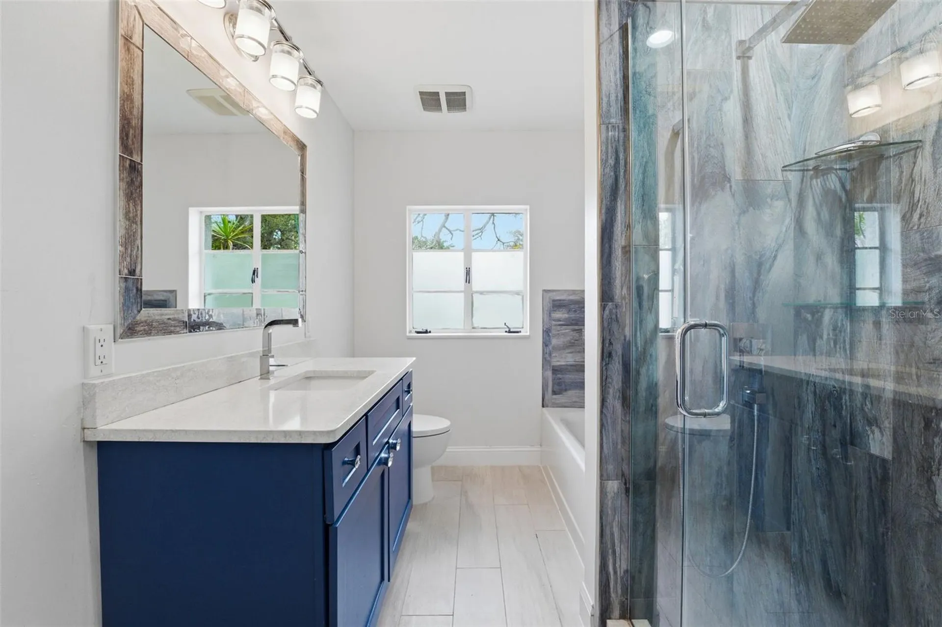 418 Edwards Drive Sarasota FL 34243