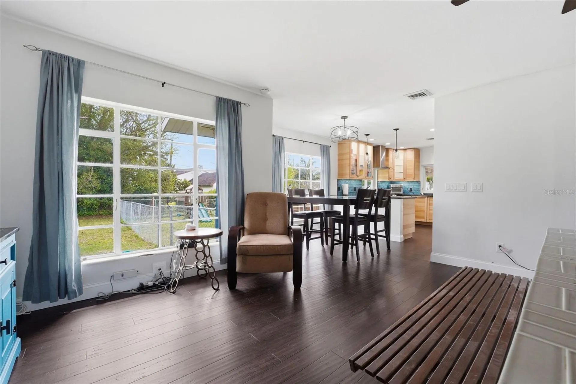 418 Edwards Drive Sarasota FL 34243