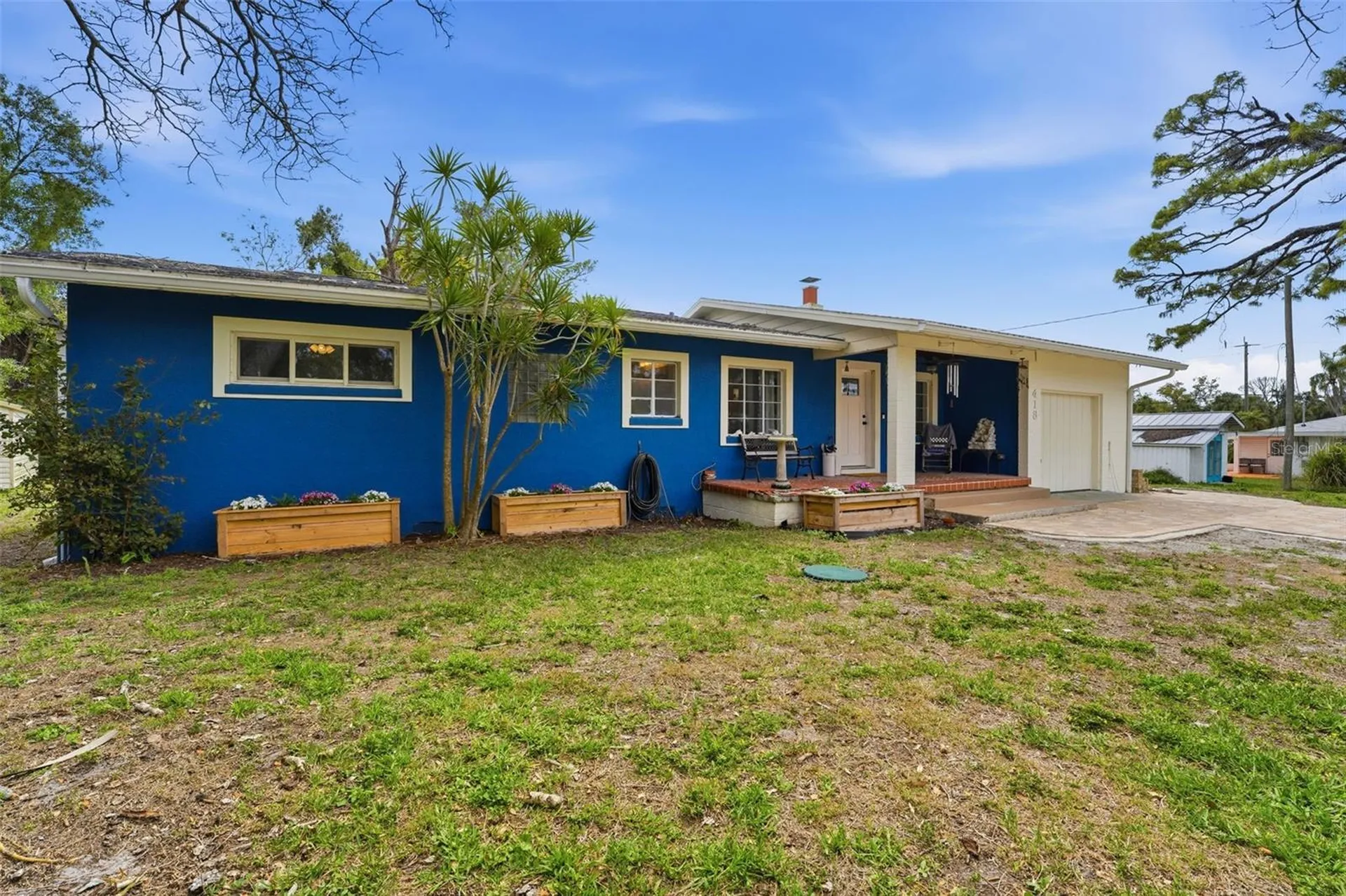 418 Edwards Drive Sarasota FL 34243