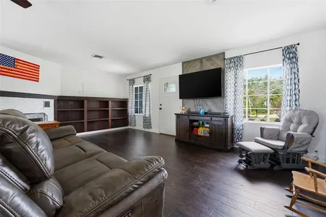 418 Edwards Drive Sarasota FL 34243