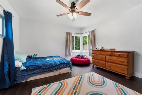 418 Edwards Drive Sarasota FL 34243