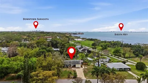 418 Edwards Drive Sarasota FL 34243