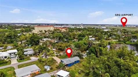 418 Edwards Drive Sarasota FL 34243