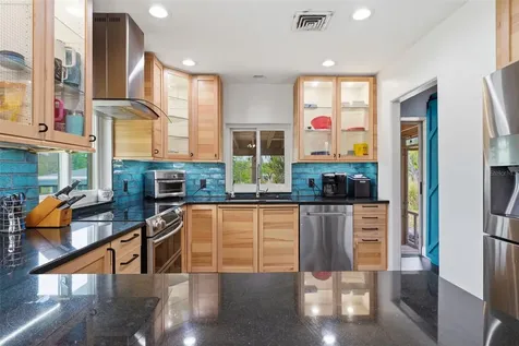 418 Edwards Drive Sarasota FL 34243