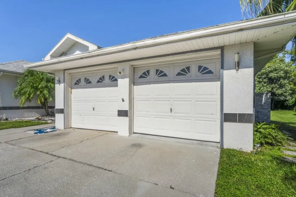 9301 Tournament Drive Hudson FL 34667