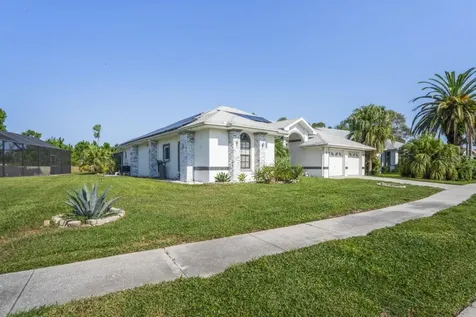 9301 Tournament Drive Hudson FL 34667
