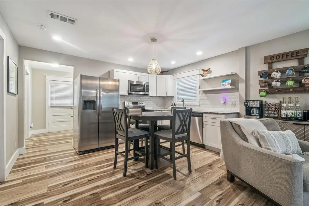 8504 N Highland Avenue Tampa FL 33604
