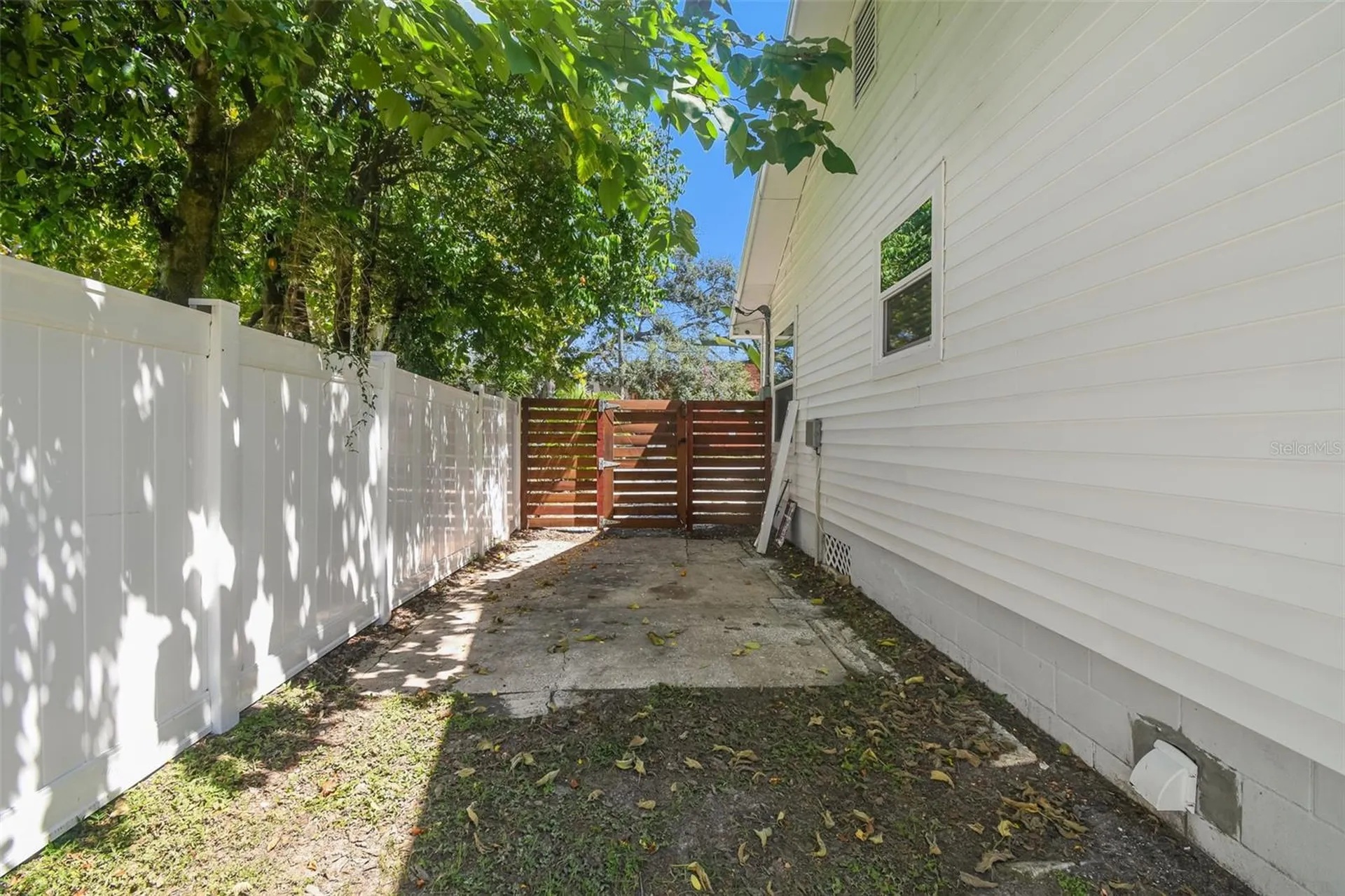 8504 N Highland Avenue Tampa FL 33604
