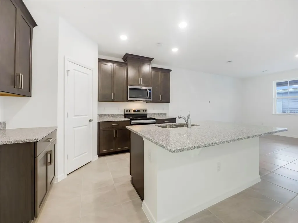 663 Clark Street Oviedo FL 32765