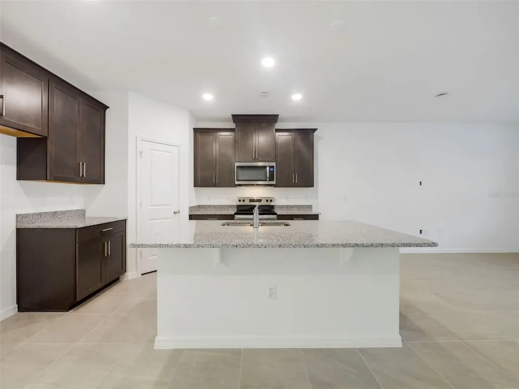 663 Clark Street Oviedo FL 32765