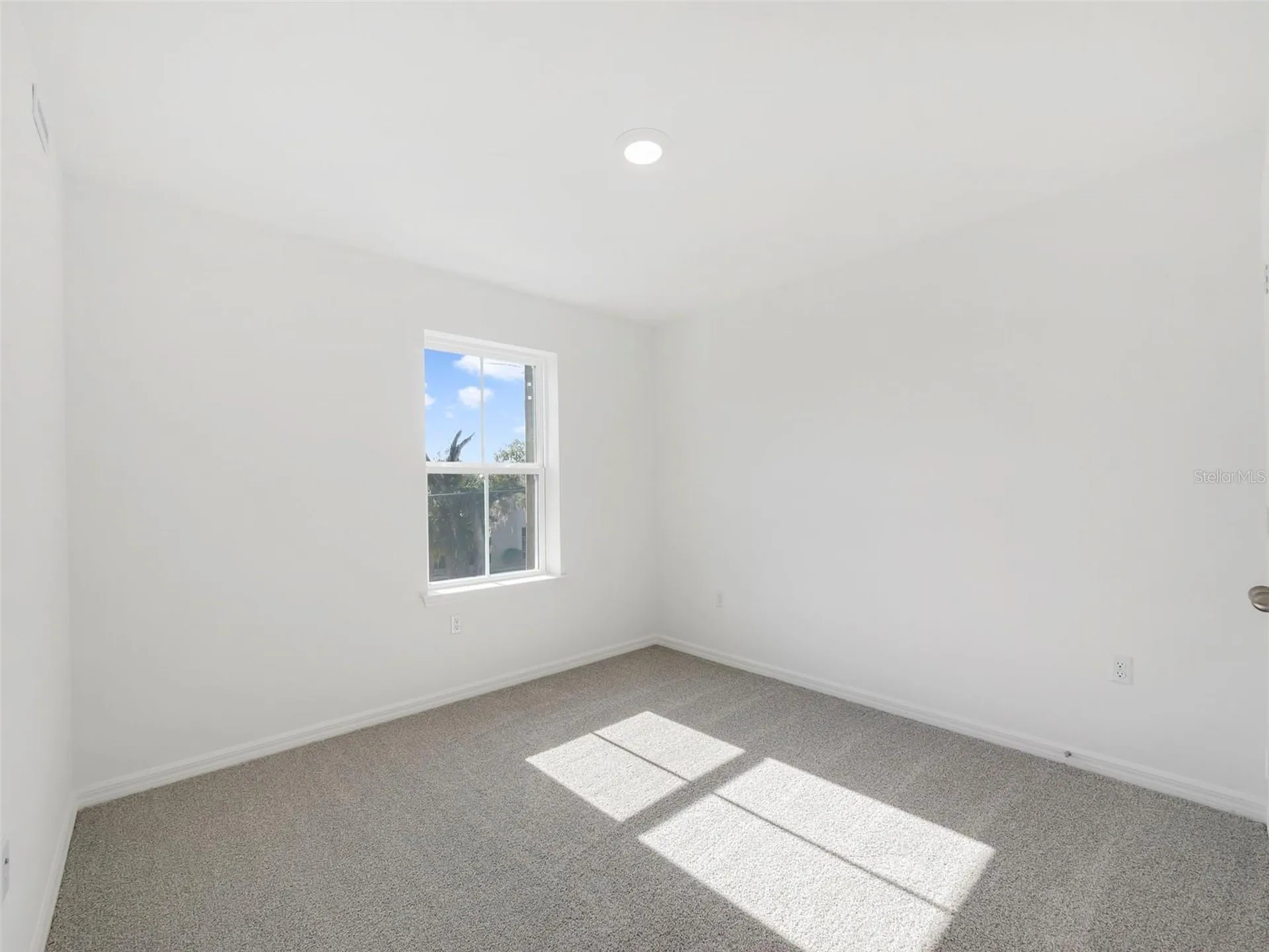 663 Clark Street Oviedo FL 32765