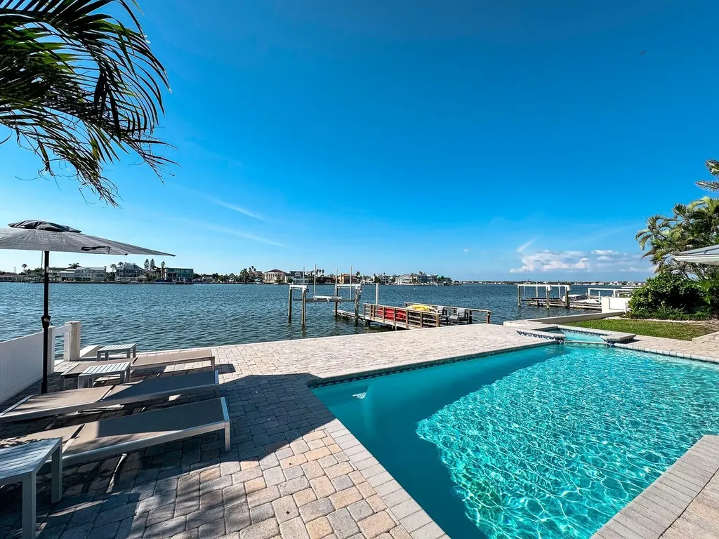 509 55th Avenue St Pete Beach FL 33706
