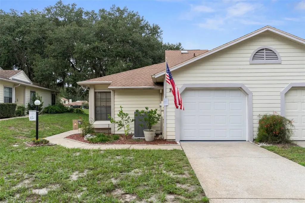 76 S Heron Creek Loop Inverness FL 34450