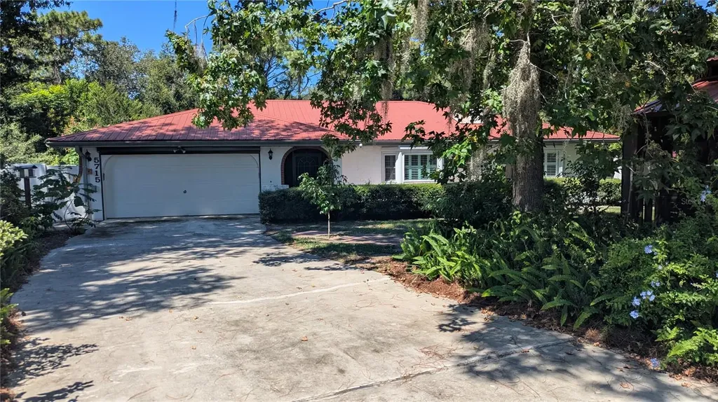 5715 W Paul Bryant Drive Crystal River FL 34429