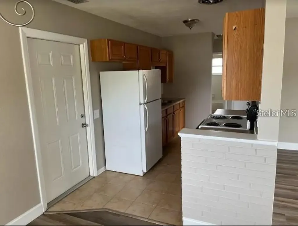 3697 59th Way N St Petersburg FL 33710