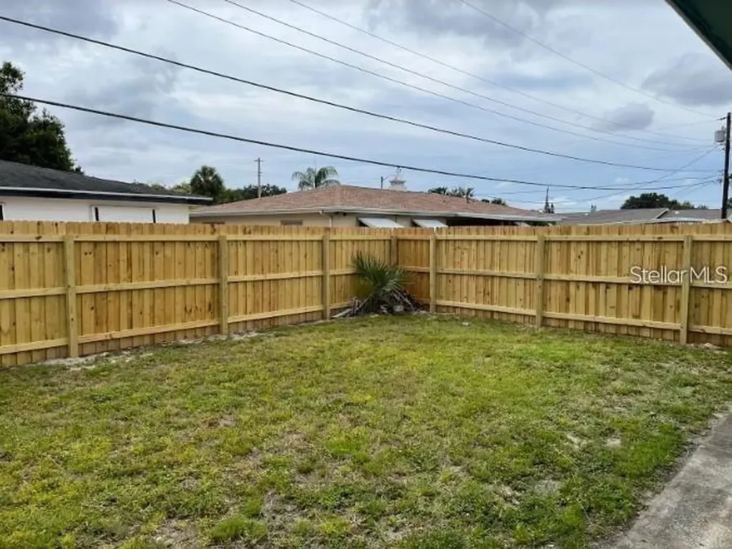 3697 59th Way N St Petersburg FL 33710