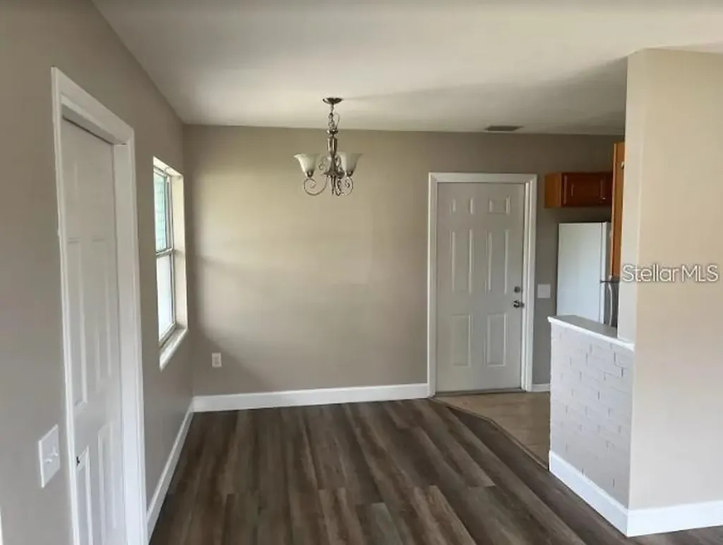 3697 59th Way N St Petersburg FL 33710